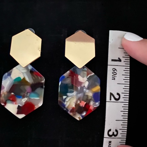 Multicolored & Gold Earrings - Picture 2 of 3